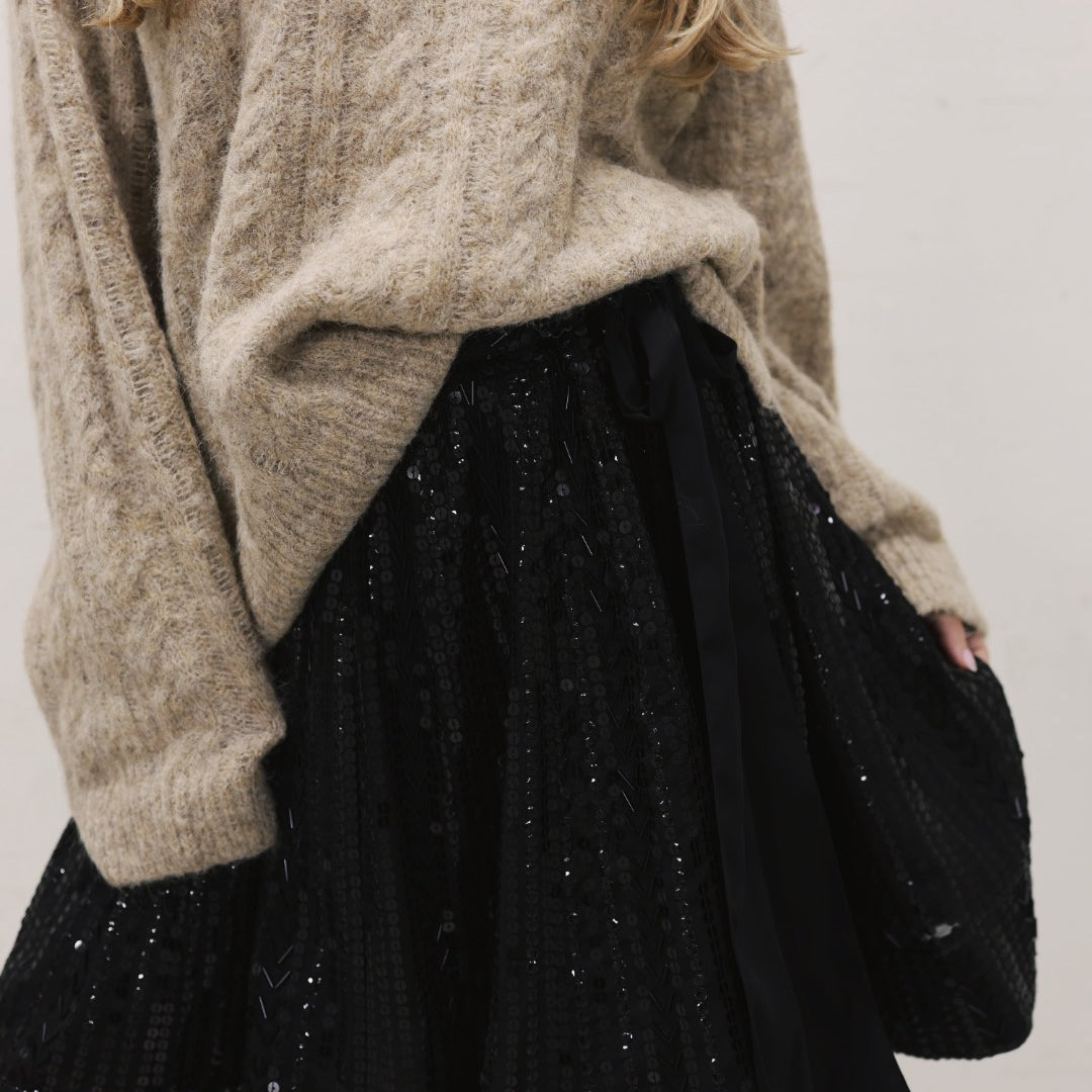 Extraordinary Short Skirt - Black
