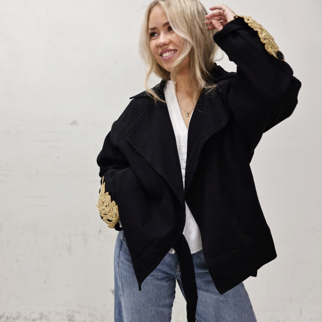 The Jacket - Black