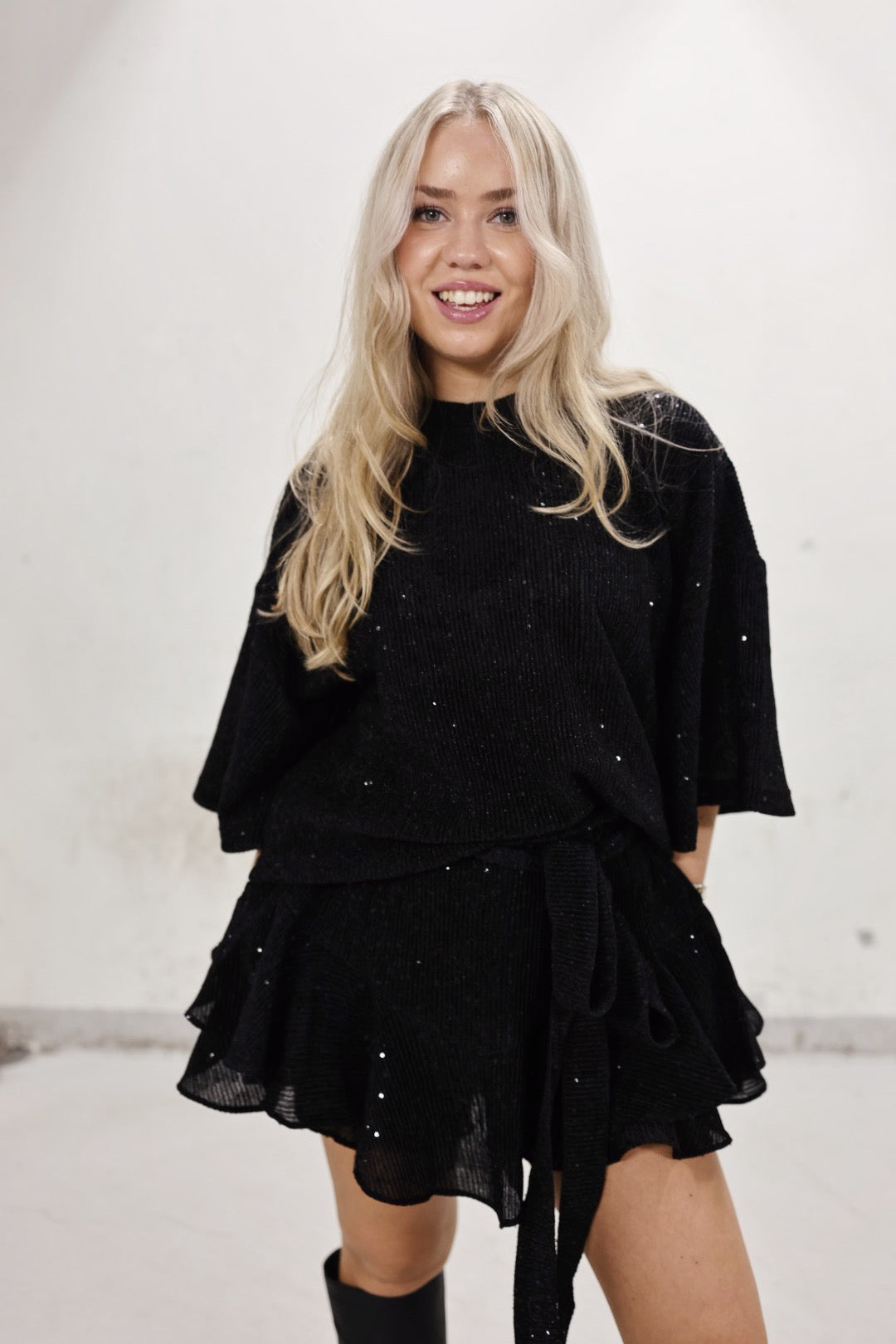 Boxy Skirt Short - Black Sequin