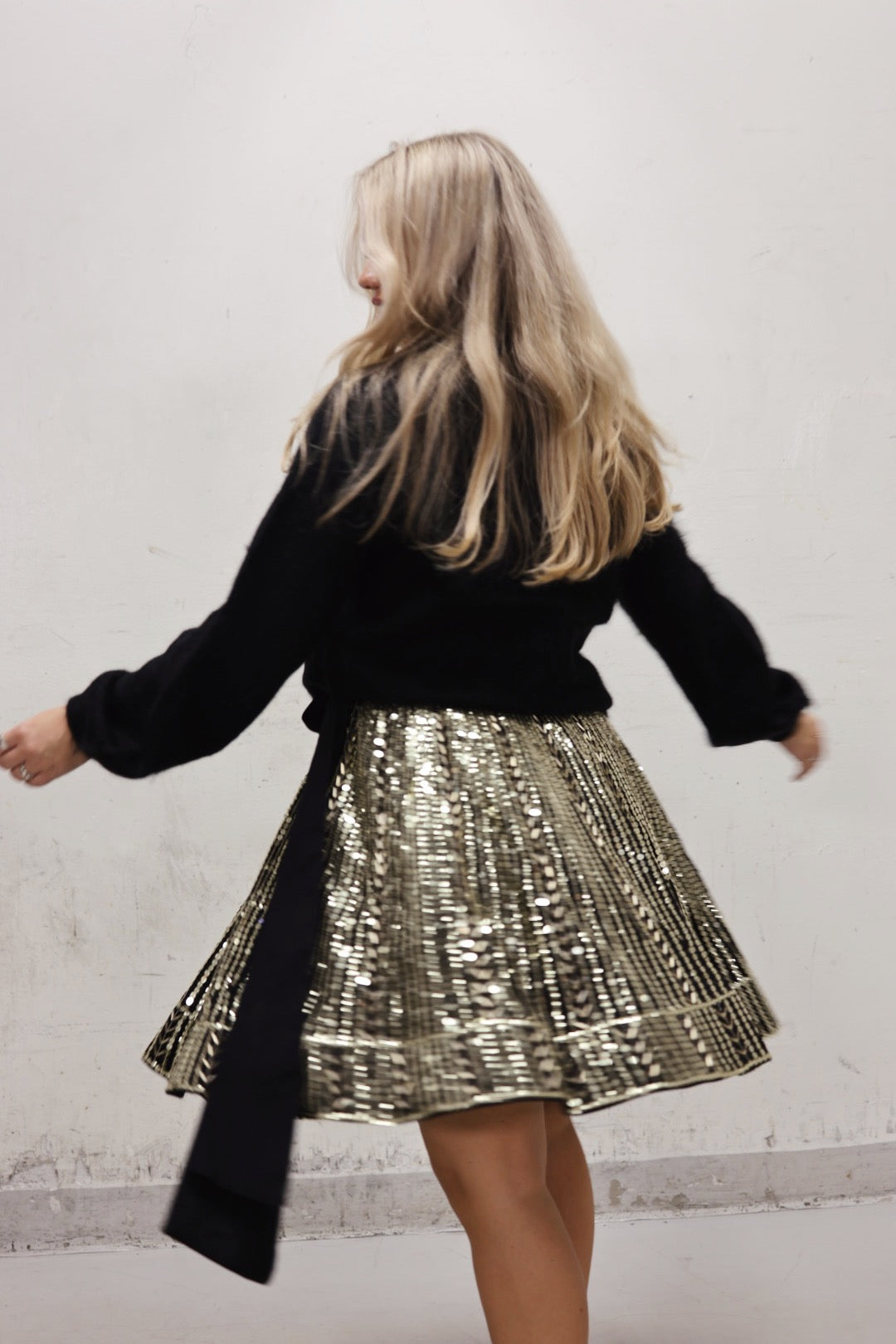 Extraordinary Short Skirt - Black & Gold