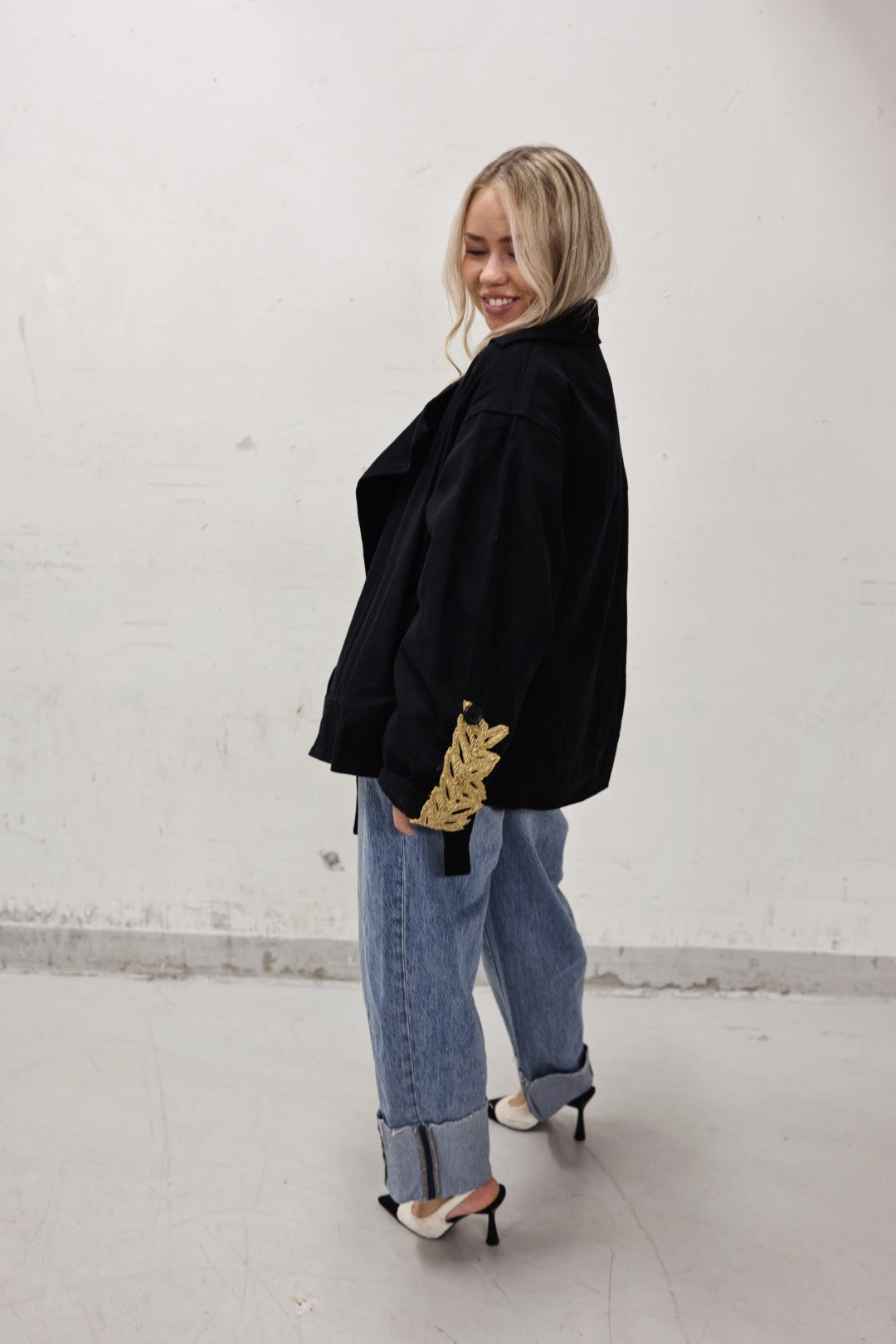 The Jacket - Black
