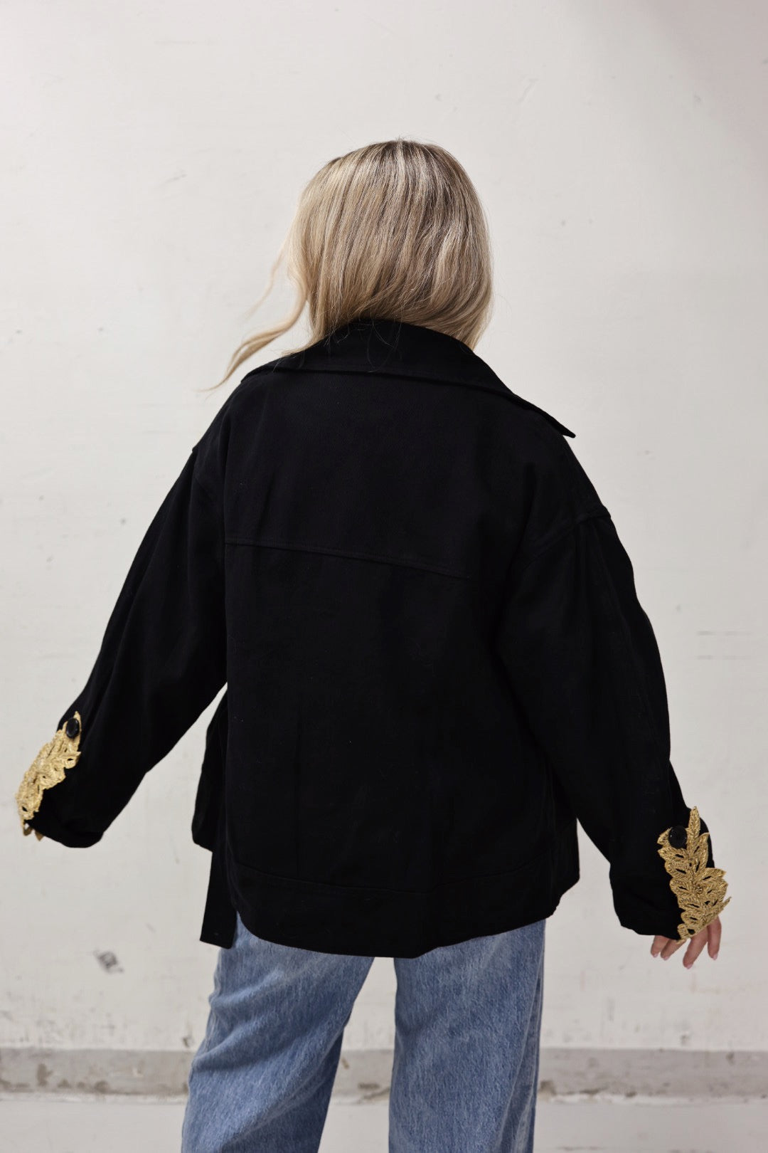 The Jacket - Black