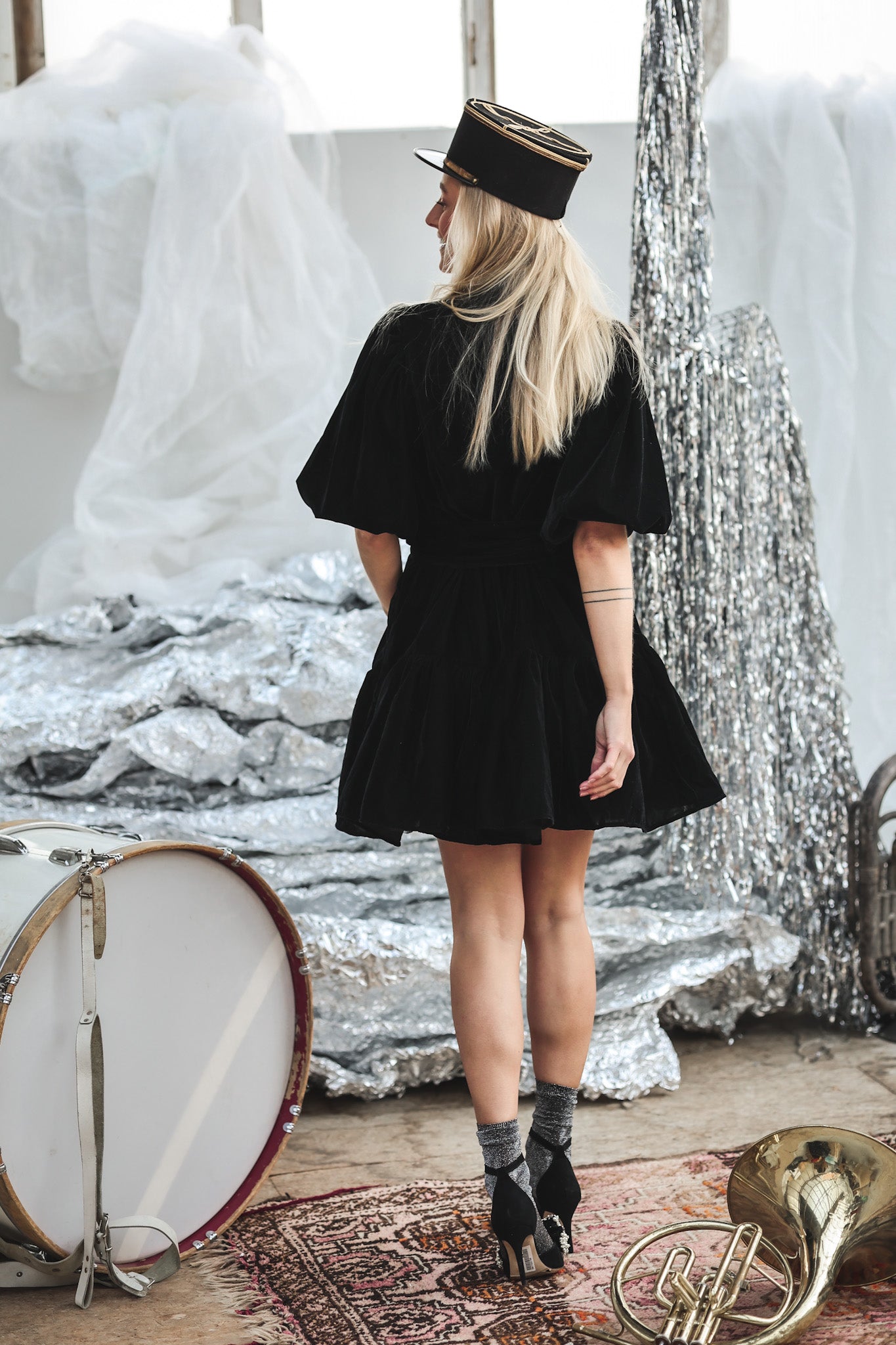 Jessie Velvet - Black