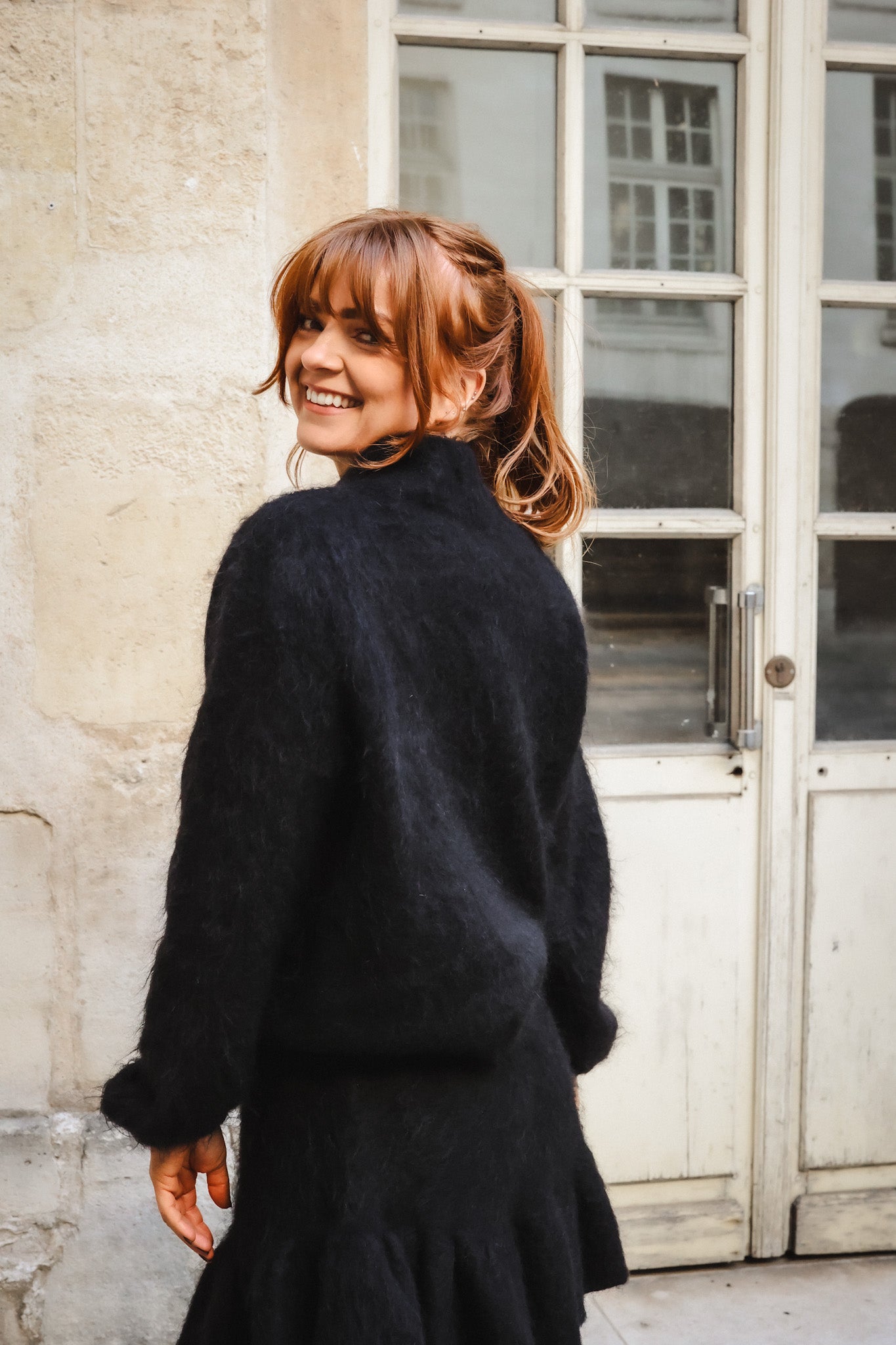 Boxy Turtle Sweater - Black
