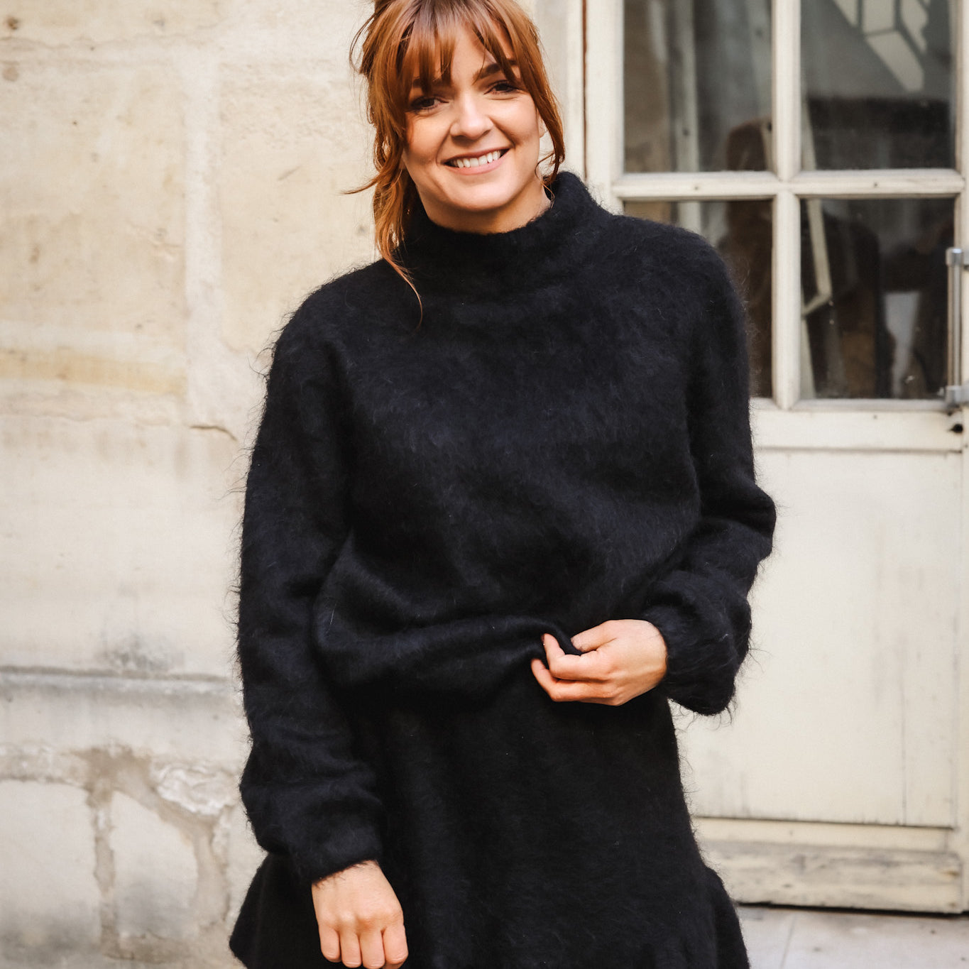 Boxy Turtle Sweater - Black