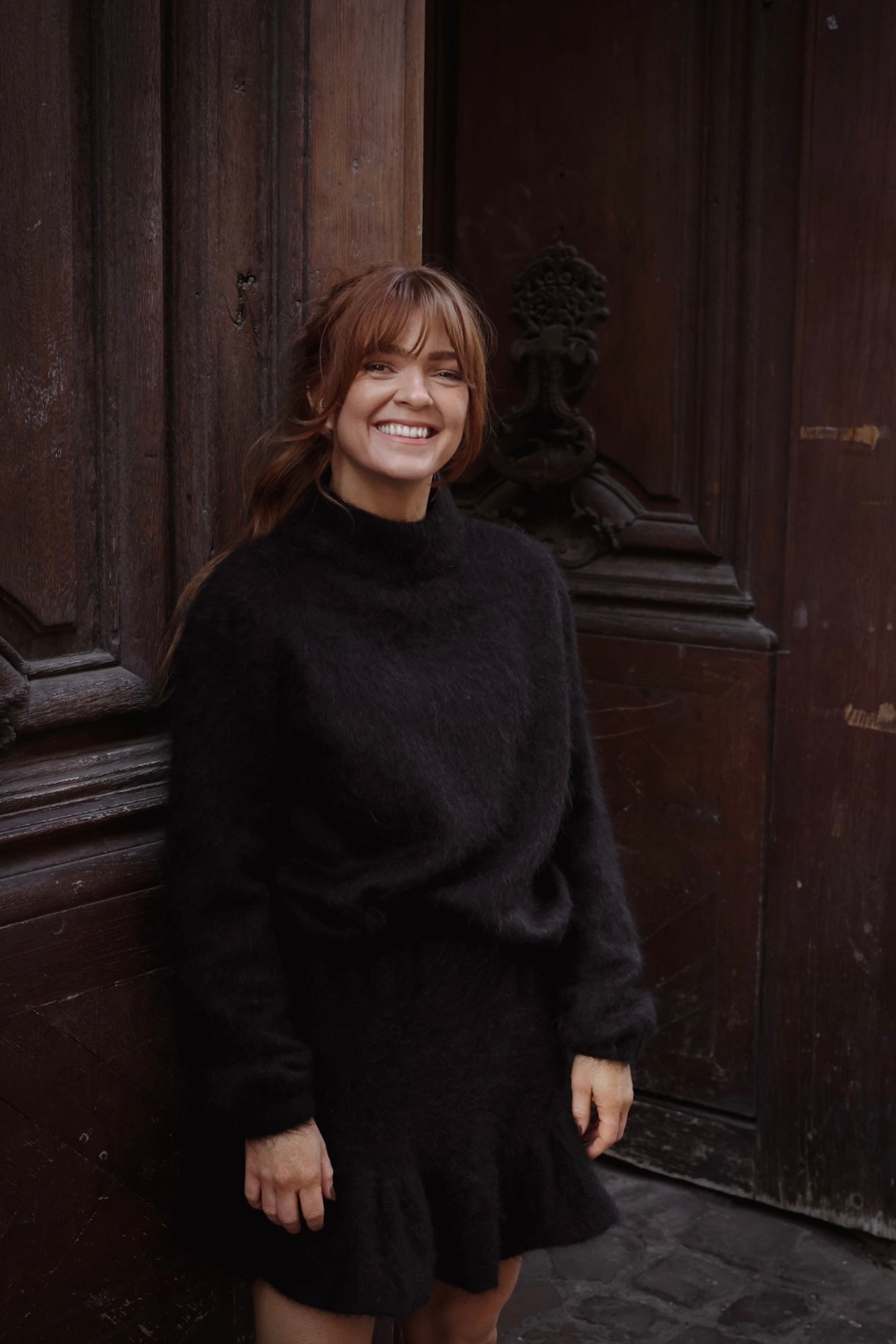 Boxy Turtle Sweater - Black