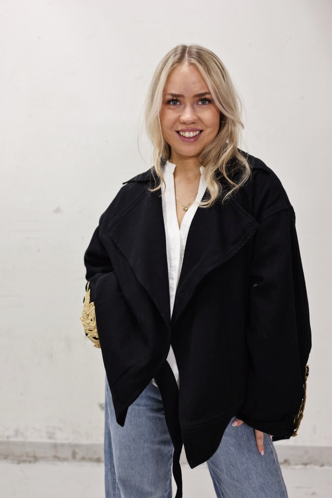 The Jacket - Black