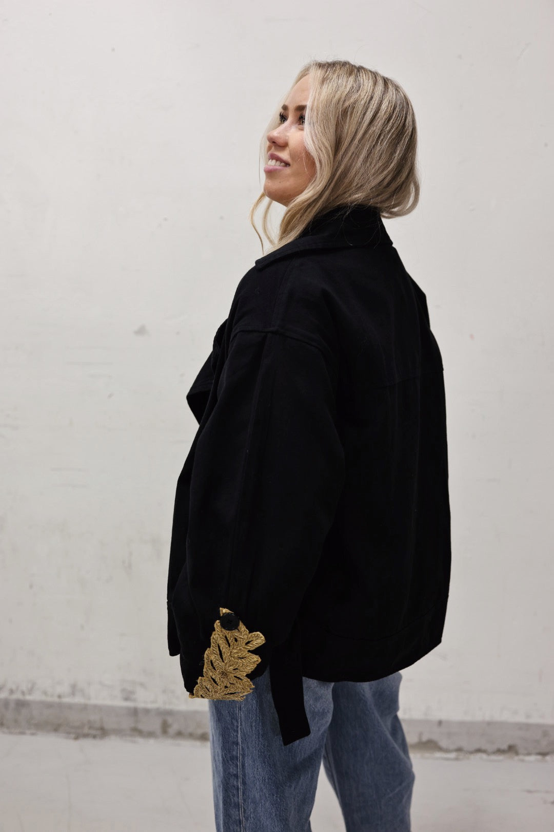 The Jacket - Black