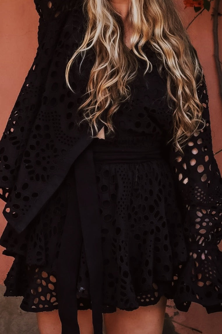 Chiffy Skirt Shorts - Black