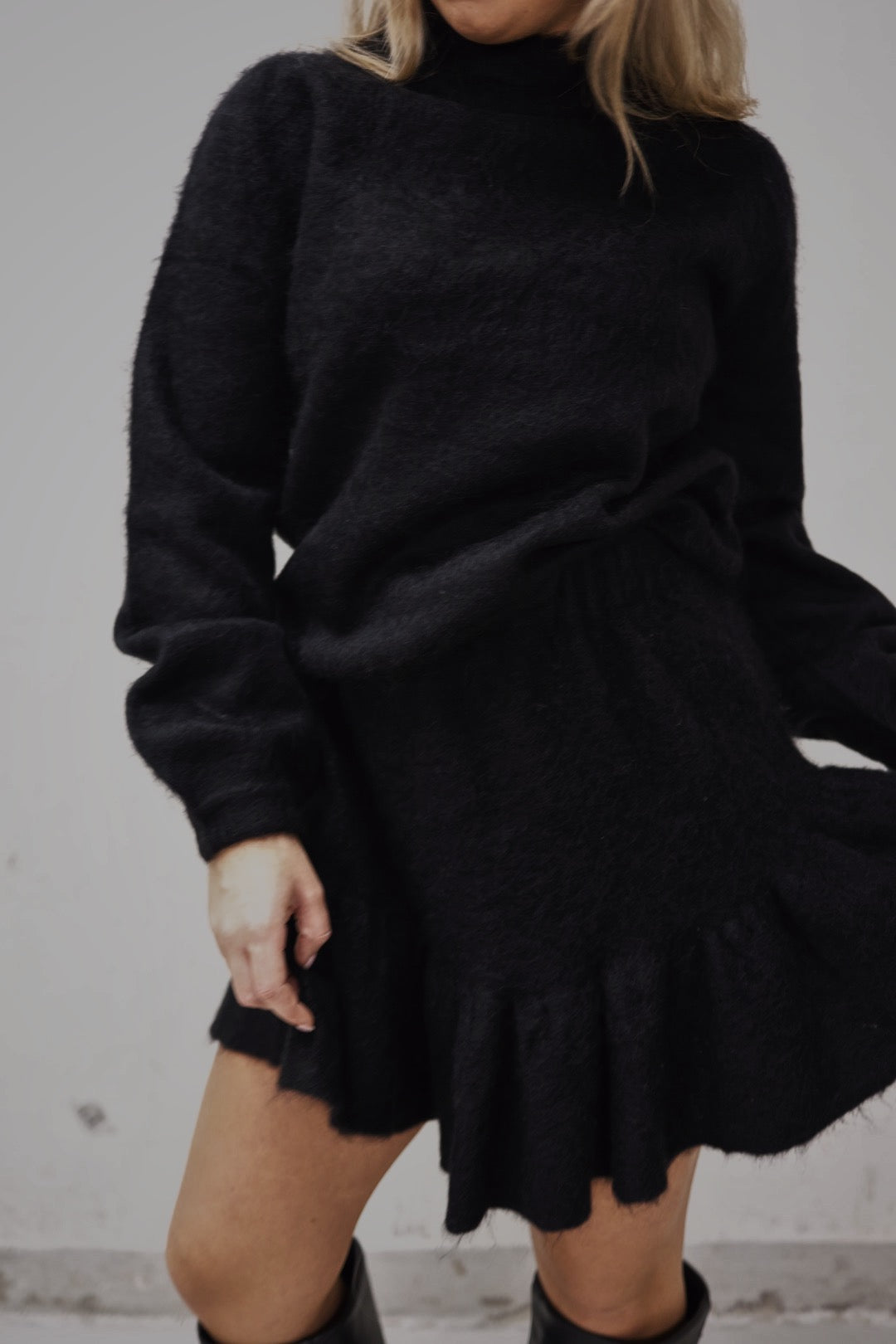 Knit Frill Skirt - Black