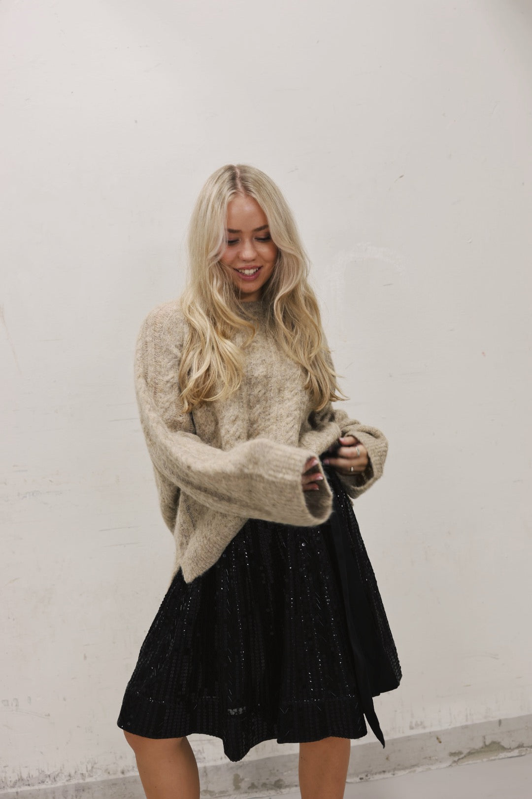 Extraordinary Short Skirt - Black