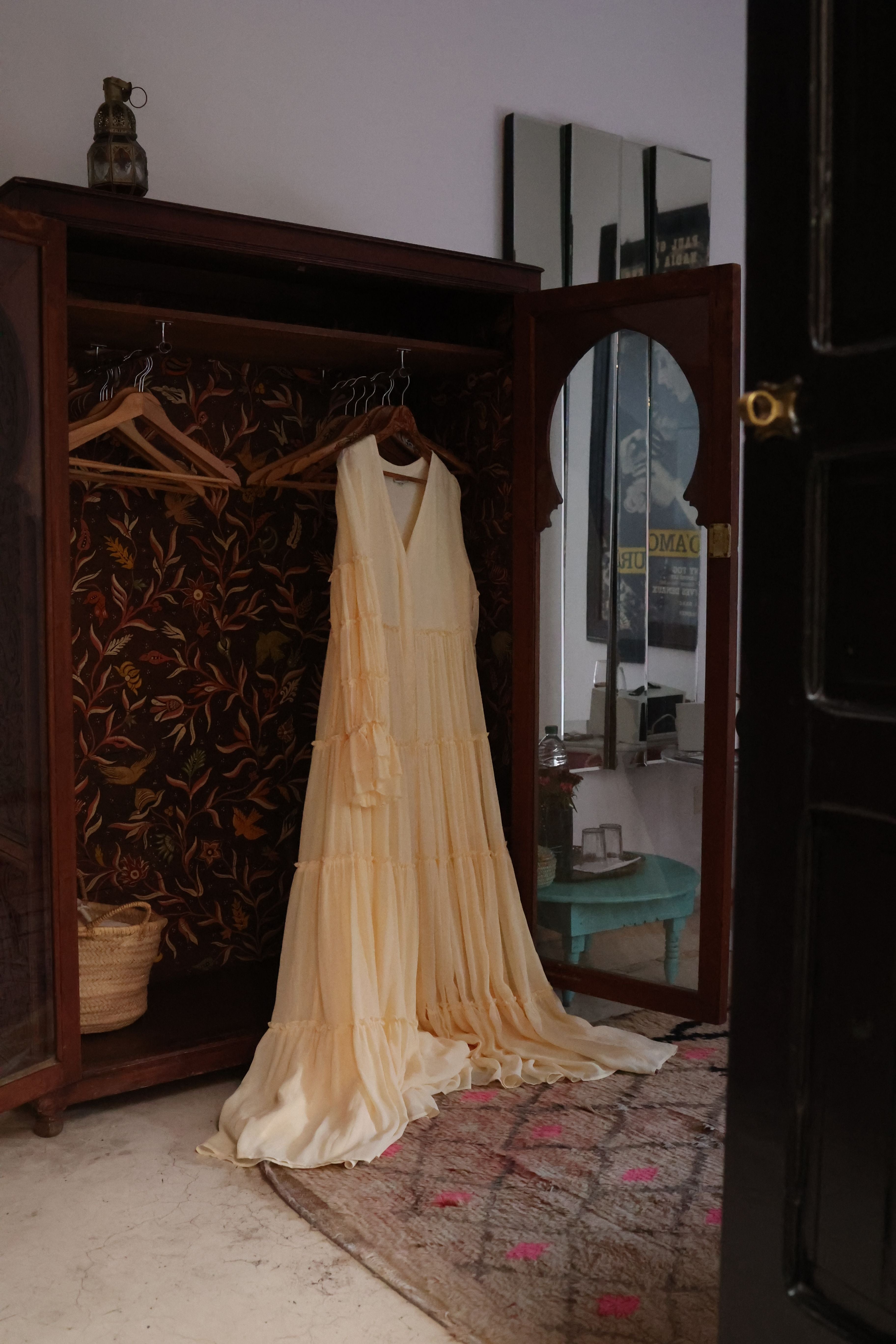 Showbird Dress - Soft Butter