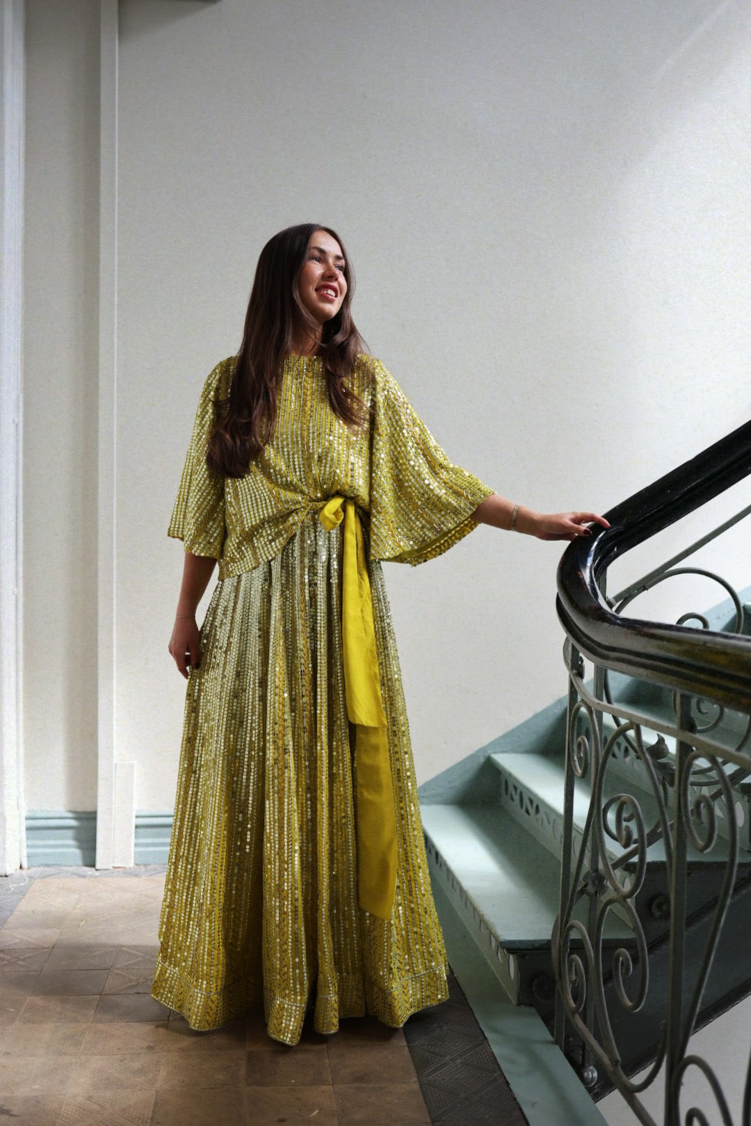 Extraordinary Top - Yellowish & Silver