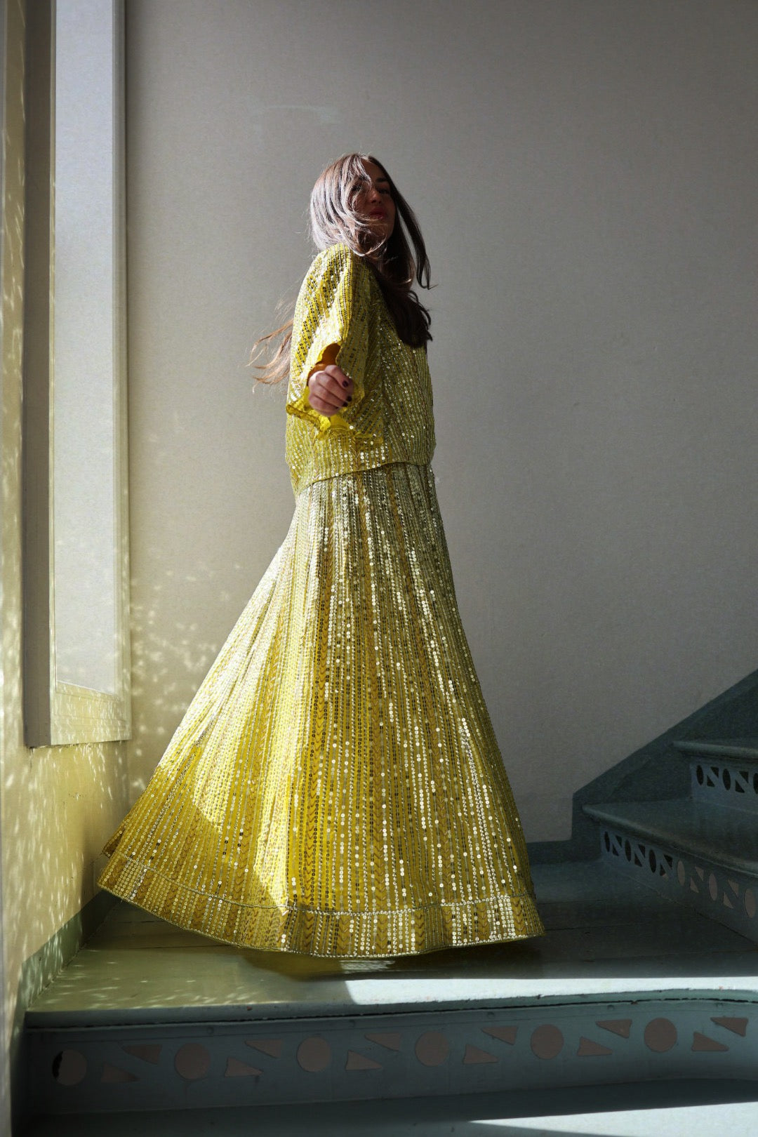 Extraordinary Top - Yellowish & Silver